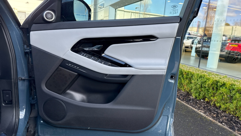 Land Rover Range Rover Evoque 1.5 P300e Dynamic HSE 5dr Auto Hatchback